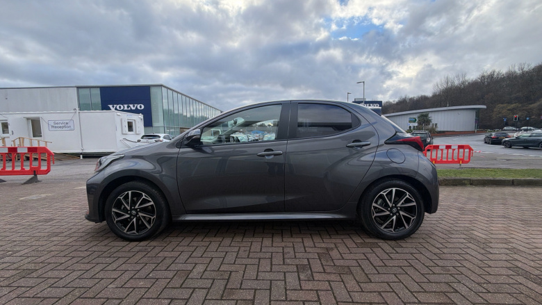 Toyota Yaris 1.5 Hybrid Design 5dr CVT Hybrid Hatchback